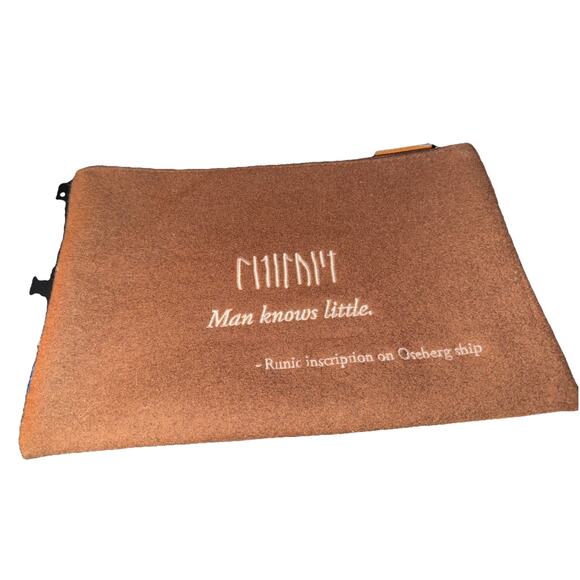 Viking Cruises Brown Travel Accessory Bag MAN KNOWS LITTLE Wool Blend Zip - Picture 1 of 5